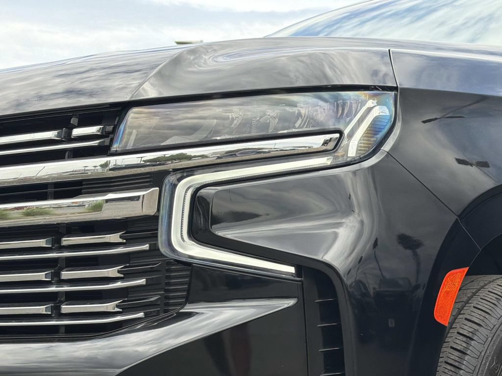 Used 2021 Chevrolet Tahoe Premier w/ Premium Package RWD image 10