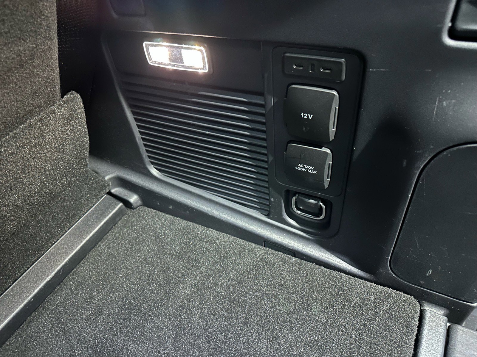 Certified 2025 Ford Expedition Active image 32