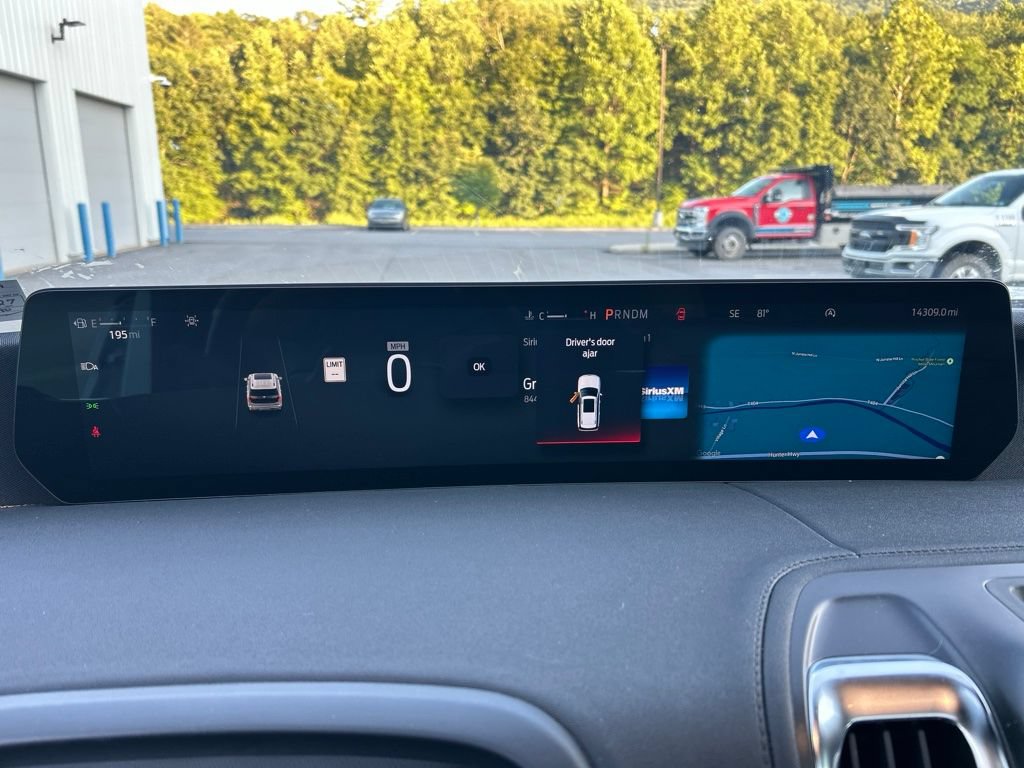 Certified 2025 Ford Expedition Tremor AWD/4WD image 18