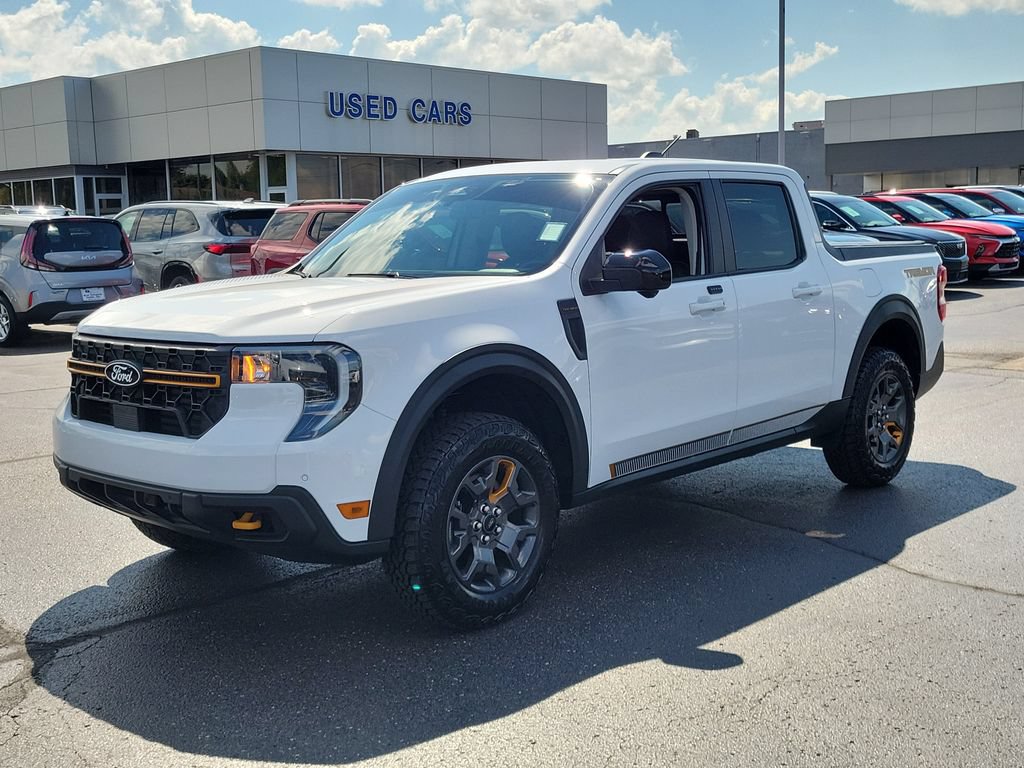 Certified 2025 Ford Maverick Tremor AWD/4WD image 8