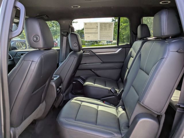 Used 2024 GMC Acadia Elevation w/ Black Edition FWD image 14