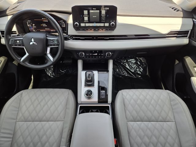 Used 2024 Mitsubishi Outlander SEL AWD/4WD image 25