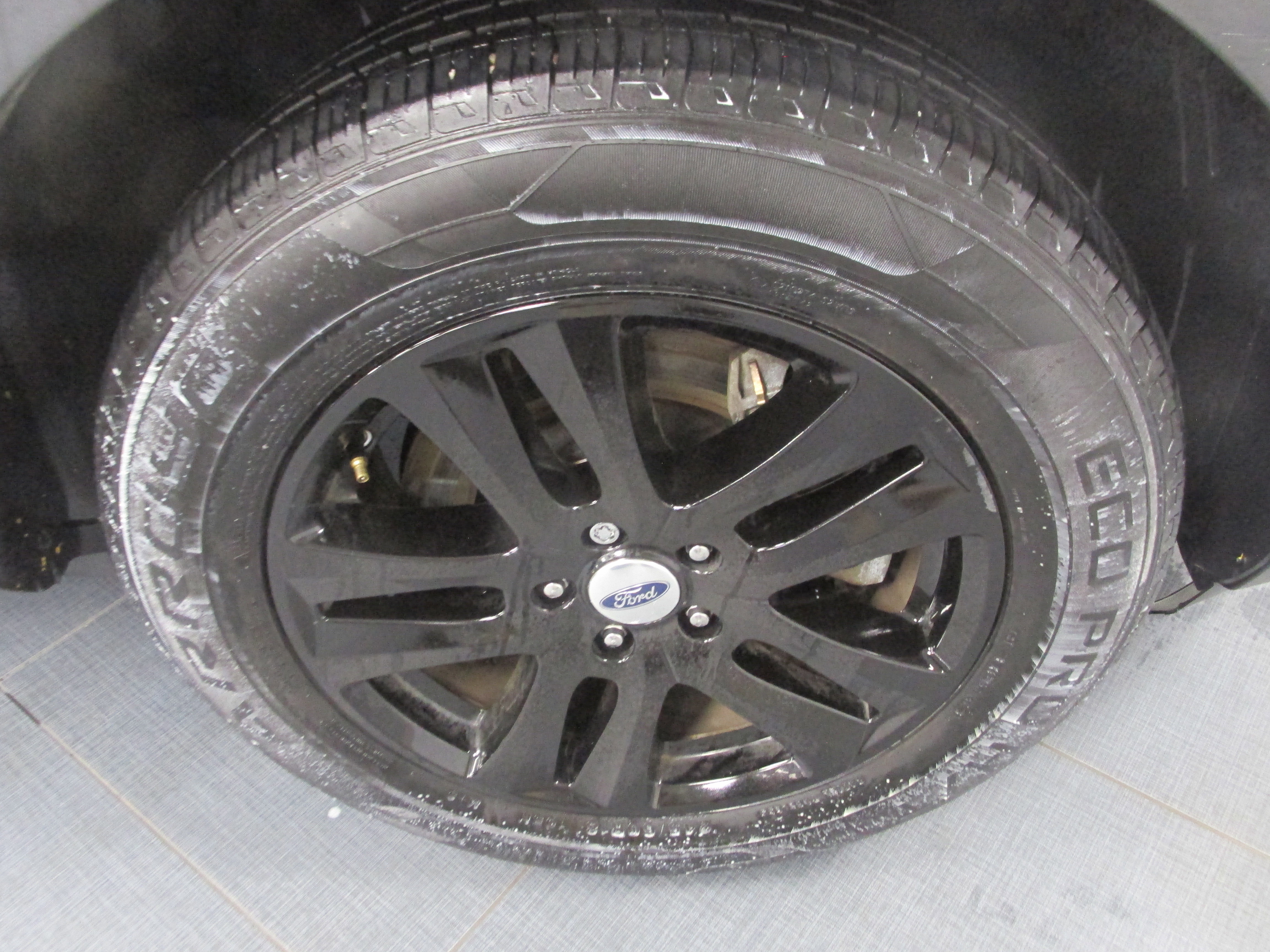 Certified 2019 Ford Explorer XLT w/ Equipment Group 201A image 15