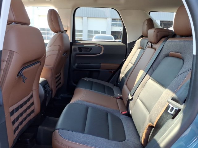Certified 2023 Ford Bronco Sport Outer Banks w/ Tech Package AWD/4WD image 11