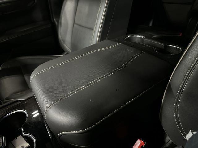 Used 2025 GMC Yukon XL Elevation w/ Elevation Premium Package image 27