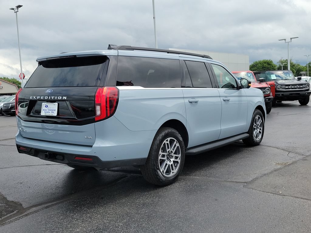 Certified 2025 Ford Expedition Max Active AWD/4WD image 4