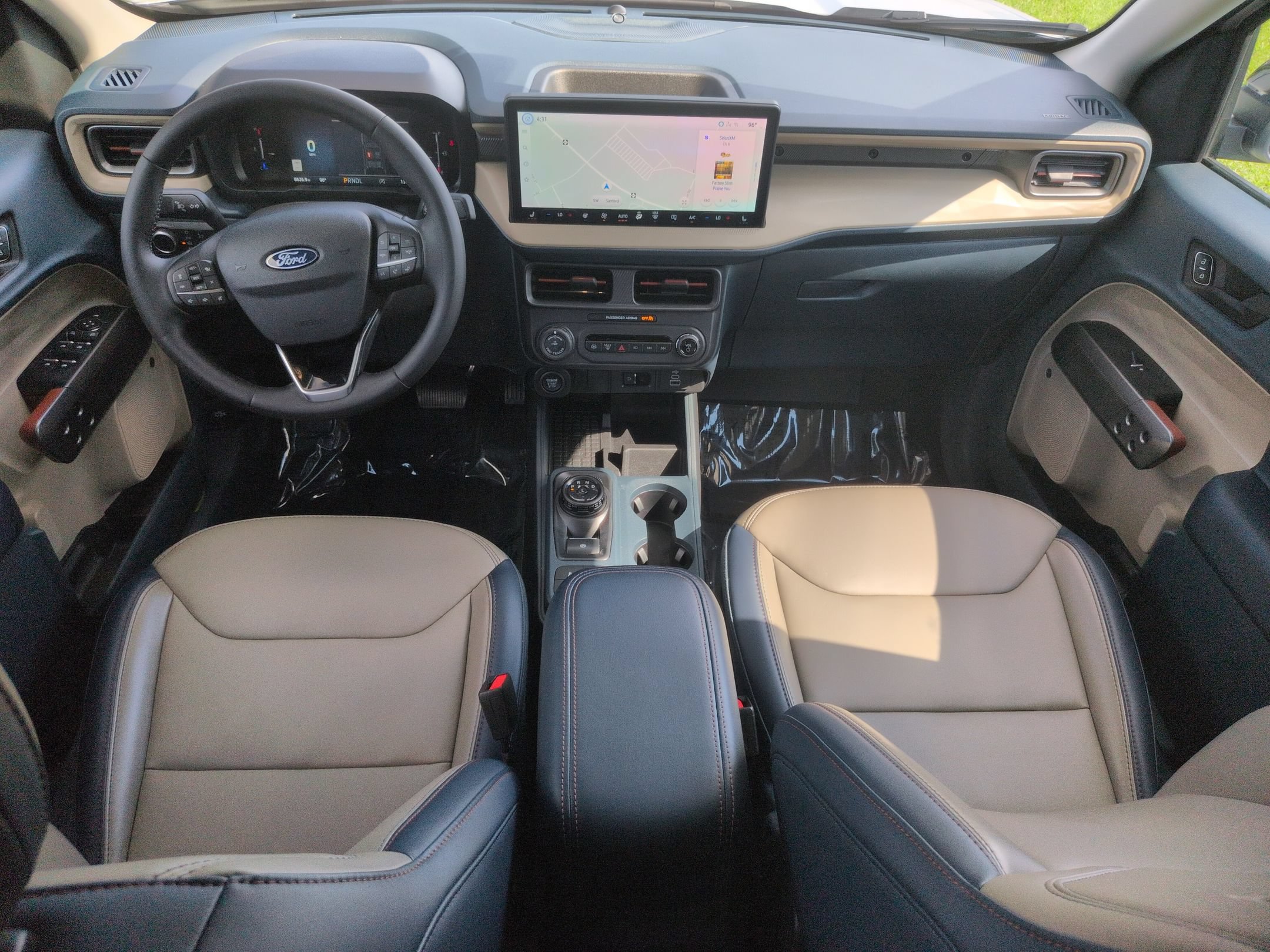 Certified 2025 Ford Maverick Lariat w/ 4K Tow Package AWD/4WD image 31
