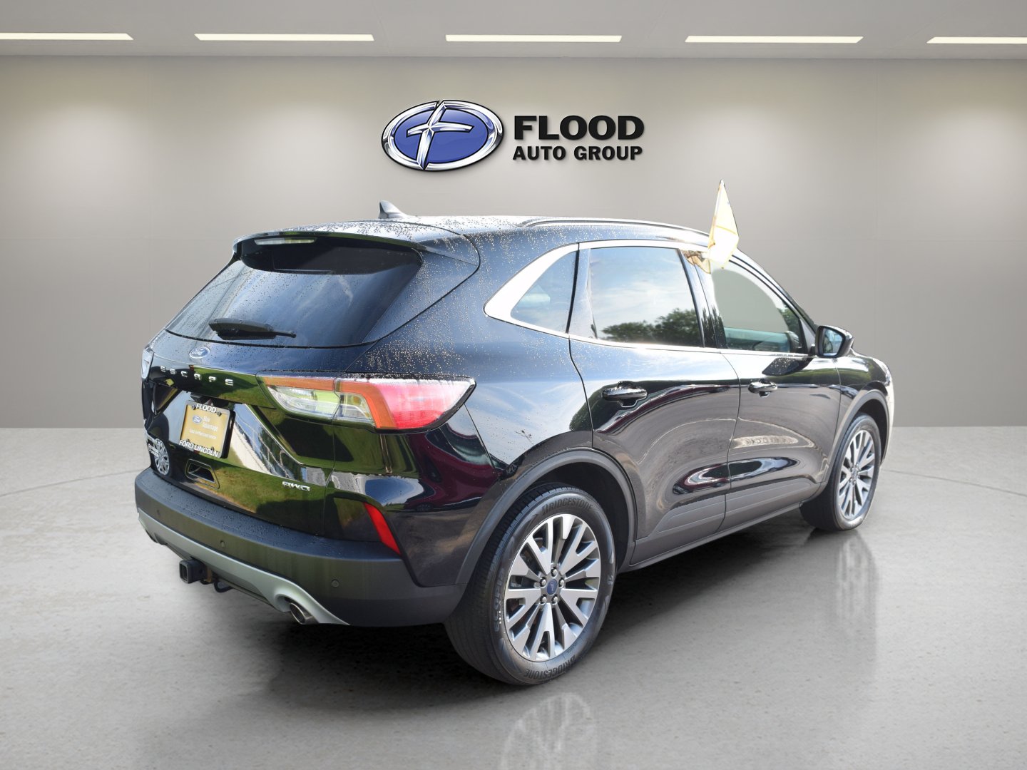 Certified 2022 Ford Escape Titanium w/ Class II Trailer Tow Package AWD/4WD image 4