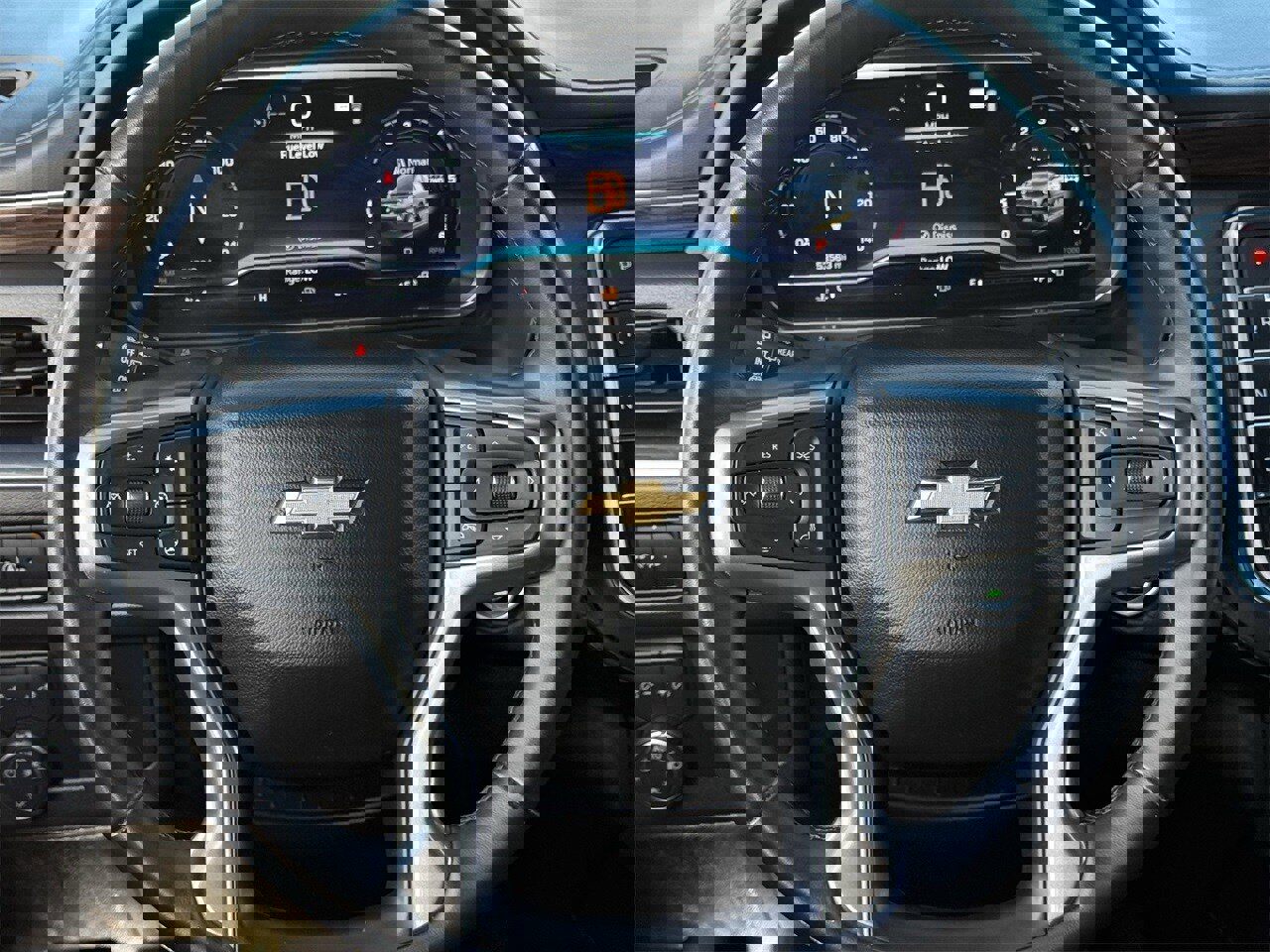 Used 2023 Chevrolet Tahoe LT w/ Luxury Package image 12