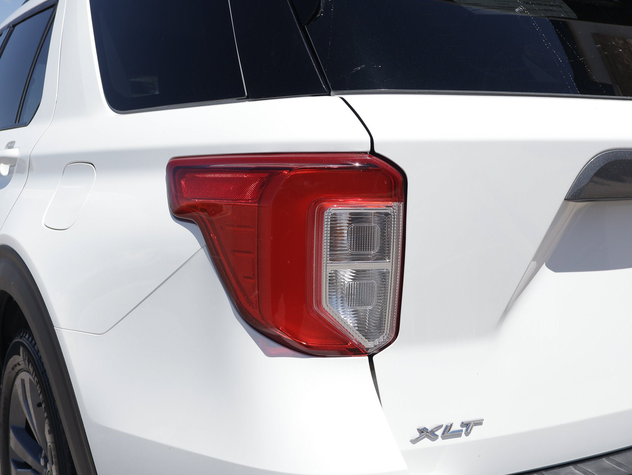 Certified 2022 Ford Explorer XLT w/ Equipment Group 202A RWD image 18