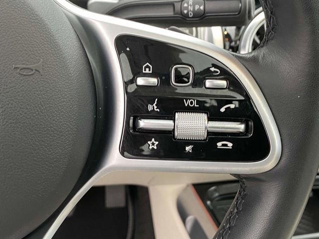 Used 2021 Mercedes-Benz GLB 250 image 24