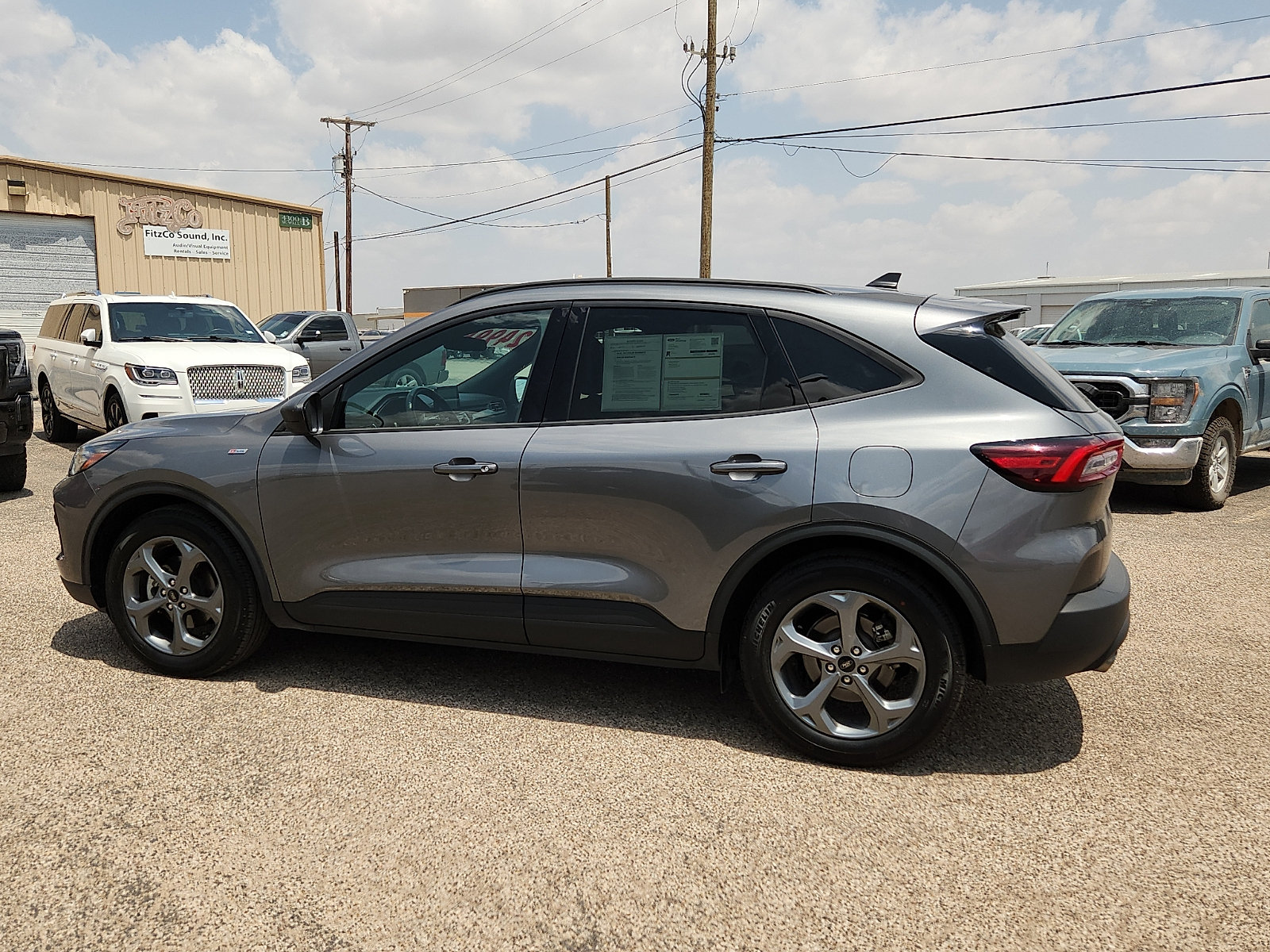 Certified 2025 Ford Escape ST-Line FWD image 4