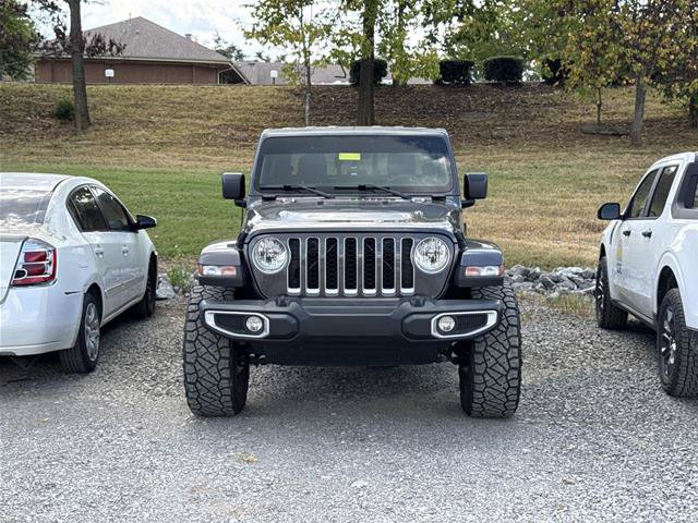 Used 2022 Jeep Gladiator Overland w/ Popular Equipment Package AWD/4WD image 2
