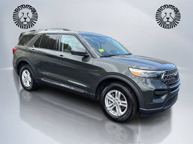 Certified 2022 Ford Explorer XLT AWD/4WD image 3