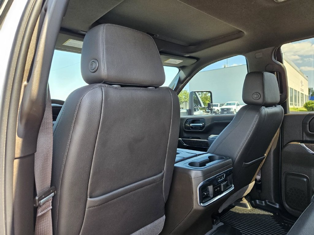 Used 2022 GMC Sierra 3500 Denali w/ Denali Ultimate Package AWD/4WD image 25