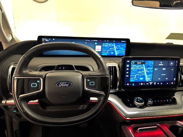 Certified 2025 Ford Expedition Platinum AWD/4WD image 8
