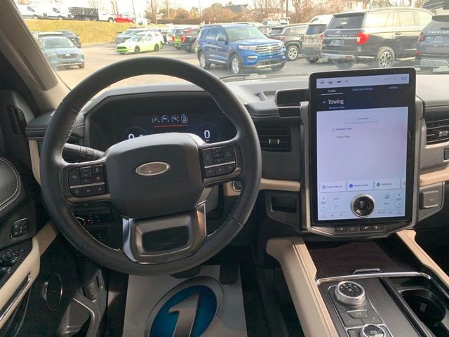 Certified 2024 Ford Expedition Max Platinum image 9