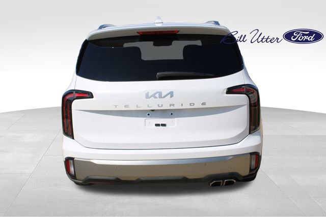 Used 2025 Kia Telluride EX w/ EX Captain's Chair Package FWD image 6