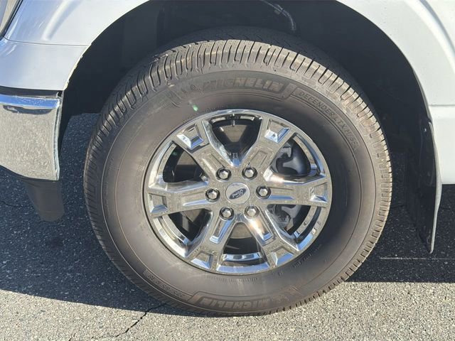 Certified 2022 Ford F150 XLT w/ Equipment Group 302A High image 11