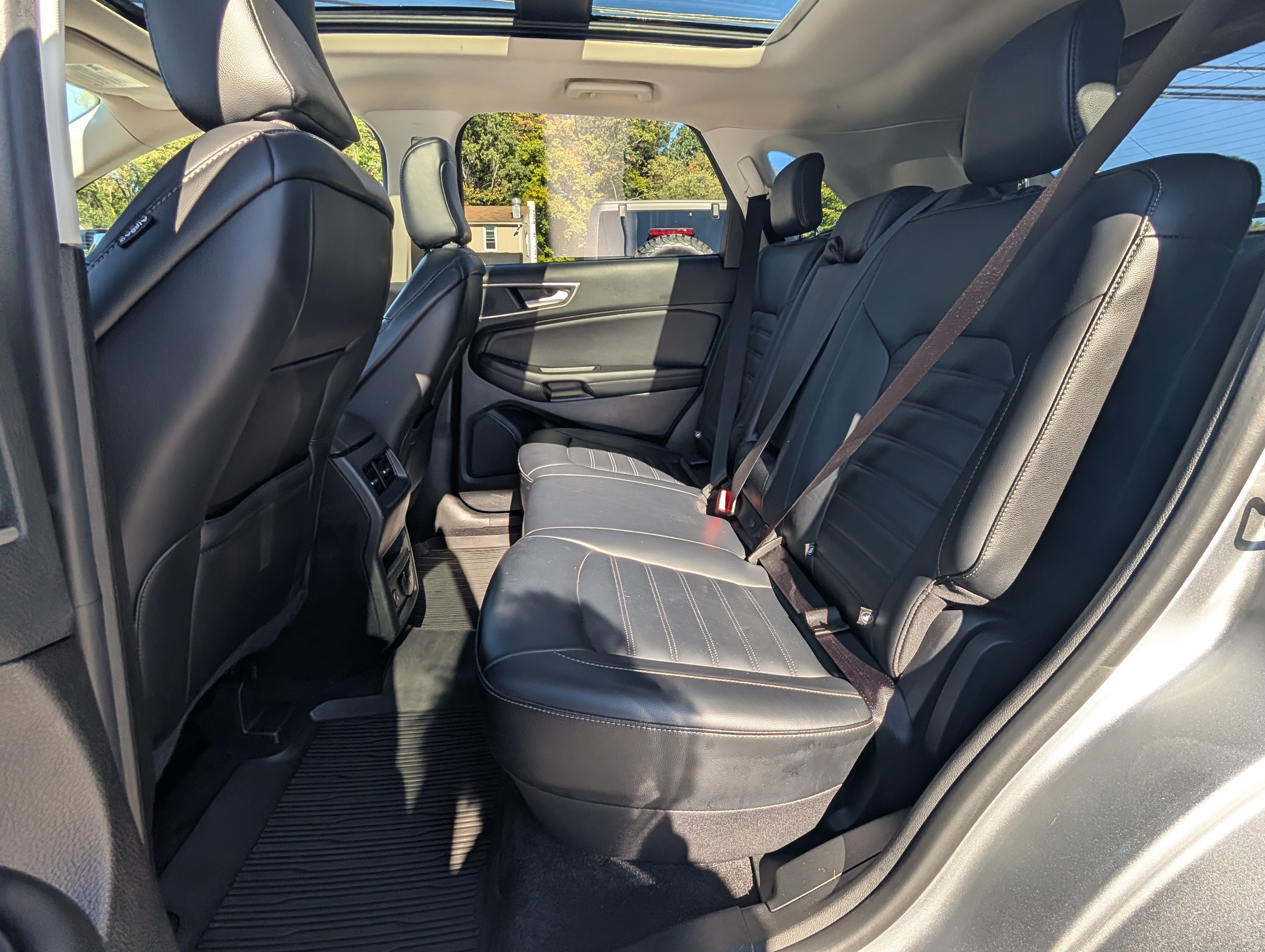 Certified 2024 Ford Edge SEL w/ Convenience Package AWD/4WD image 18