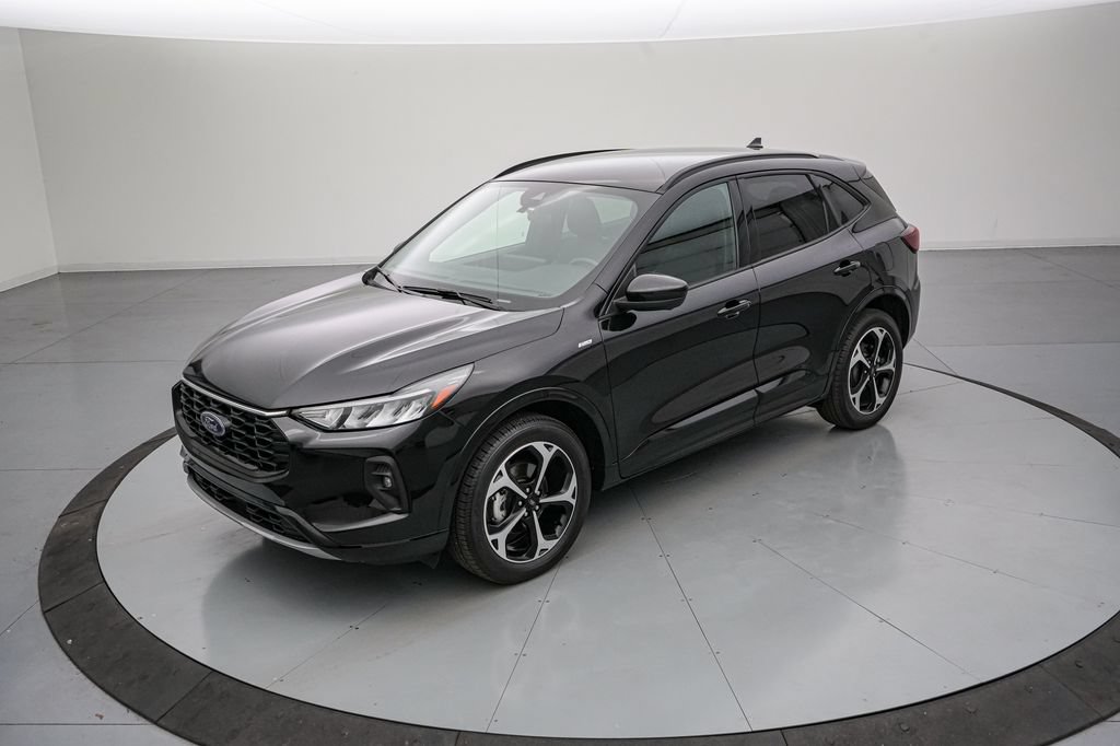 Certified 2023 Ford Escape ST-Line Select w/ Tech Pack #2 AWD/4WD image 8