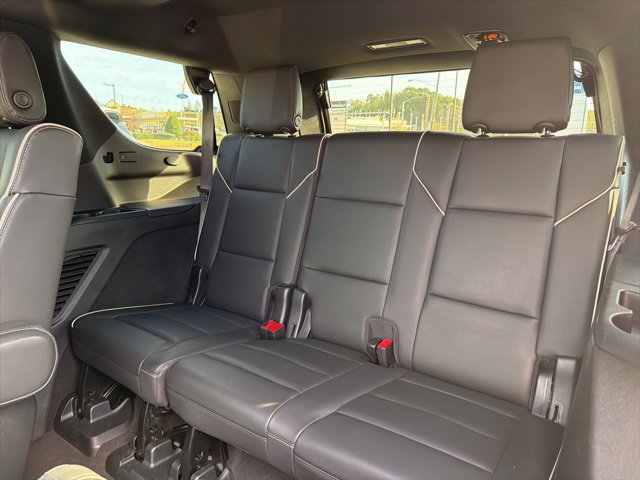 Used 2023 Cadillac Escalade Premium Luxury RWD image 29