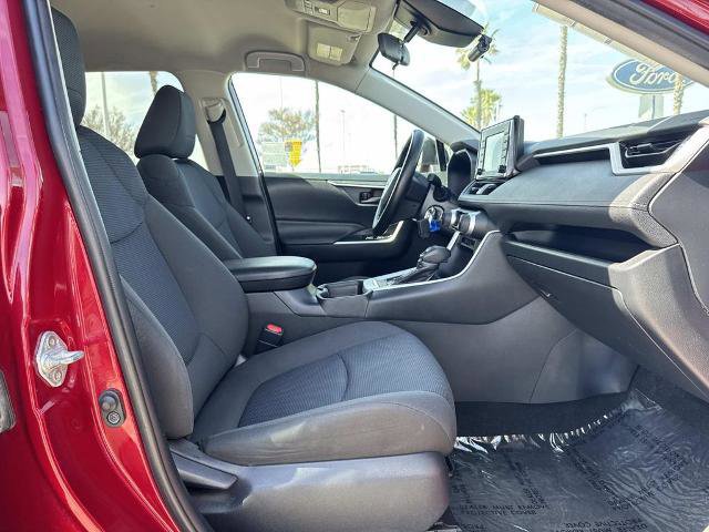 Used 2020 Toyota RAV4 LE w/ All Weather Liner Package image 29