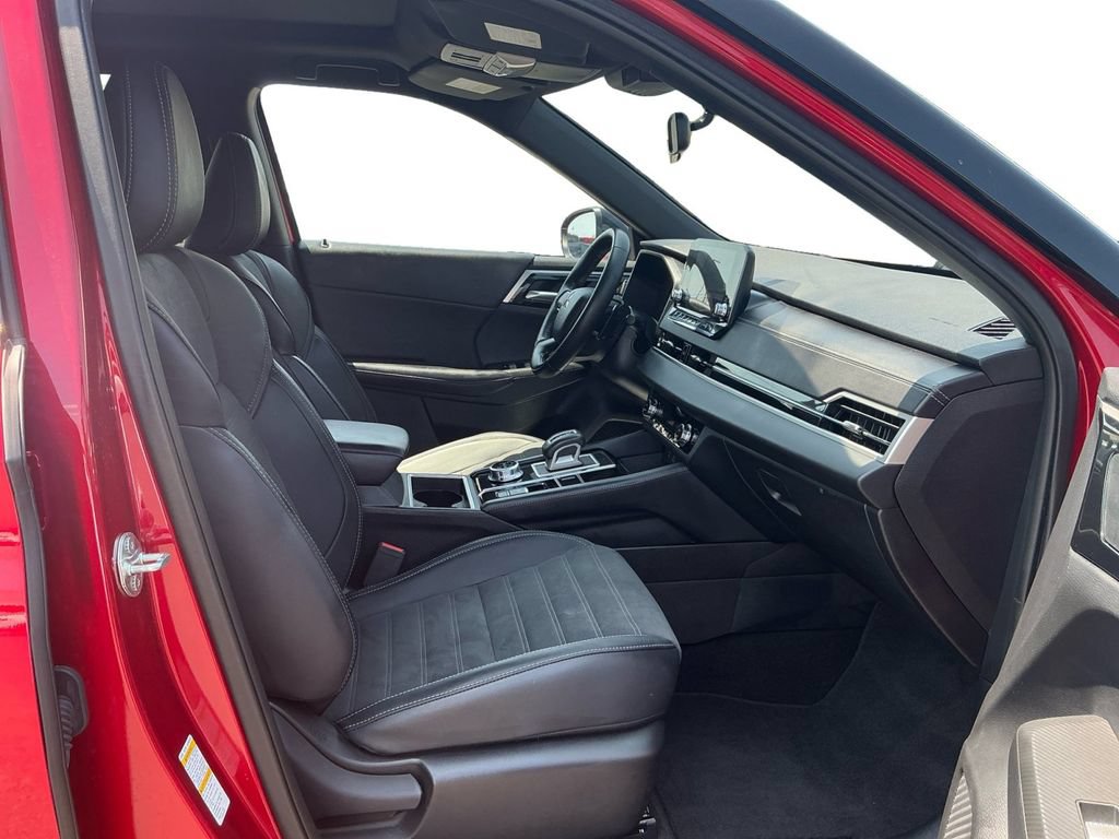 Used 2024 Mitsubishi Outlander SE Black Edition FWD image 22