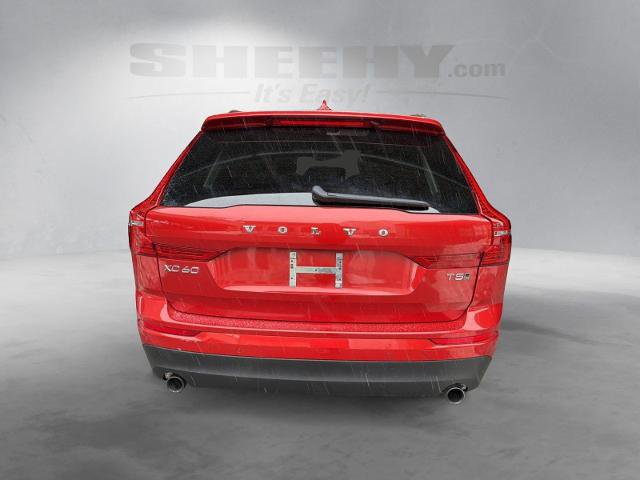 Used 2021 Volvo XC60 T5 Momentum w/ Premium Package image 4