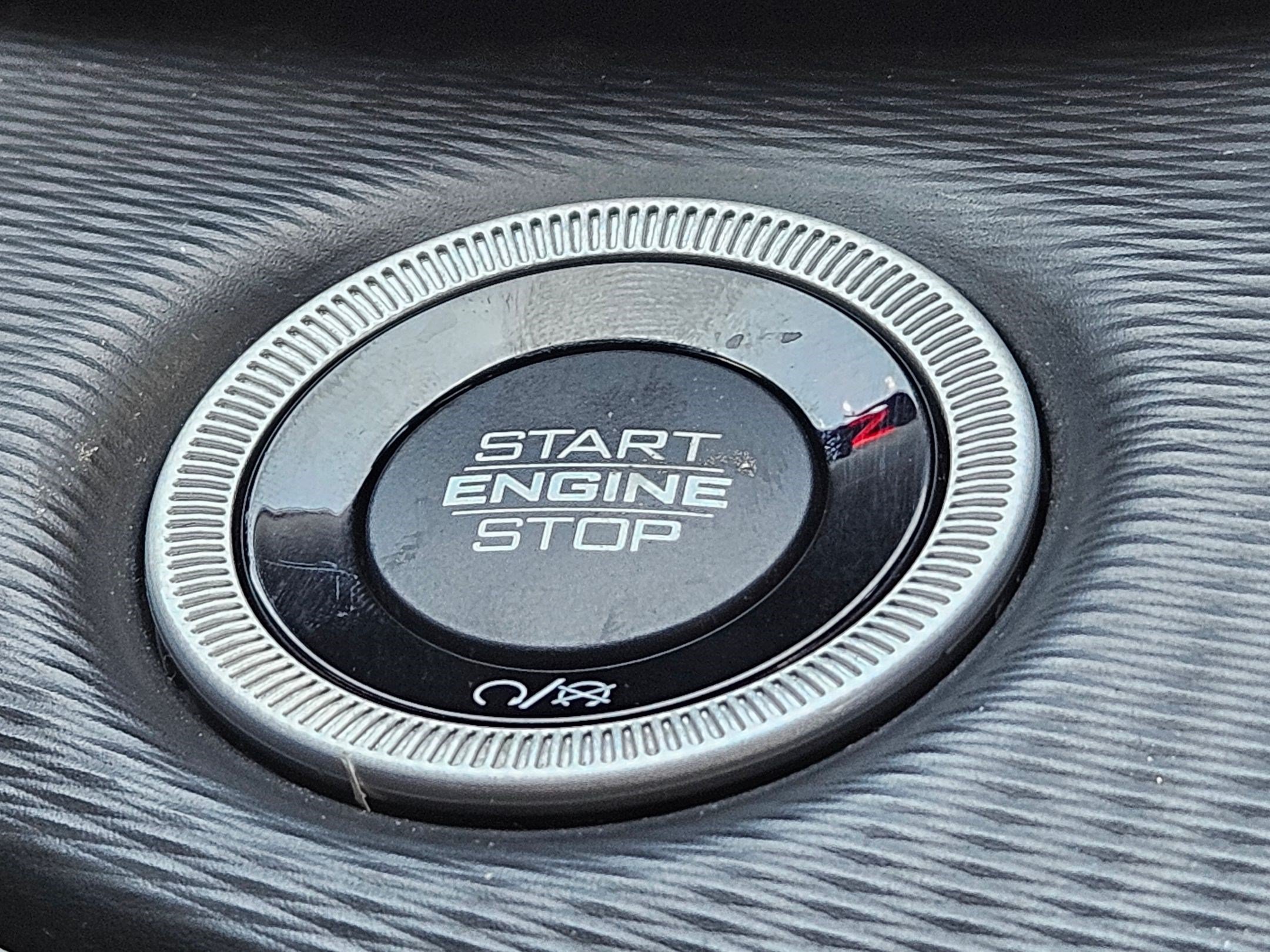 Used 2023 Jeep Grand Cherokee Altitude RWD image 22