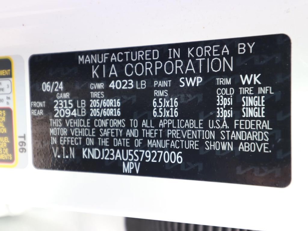 Used 2025 Kia Soul LX w/ LX Technology Package image 23