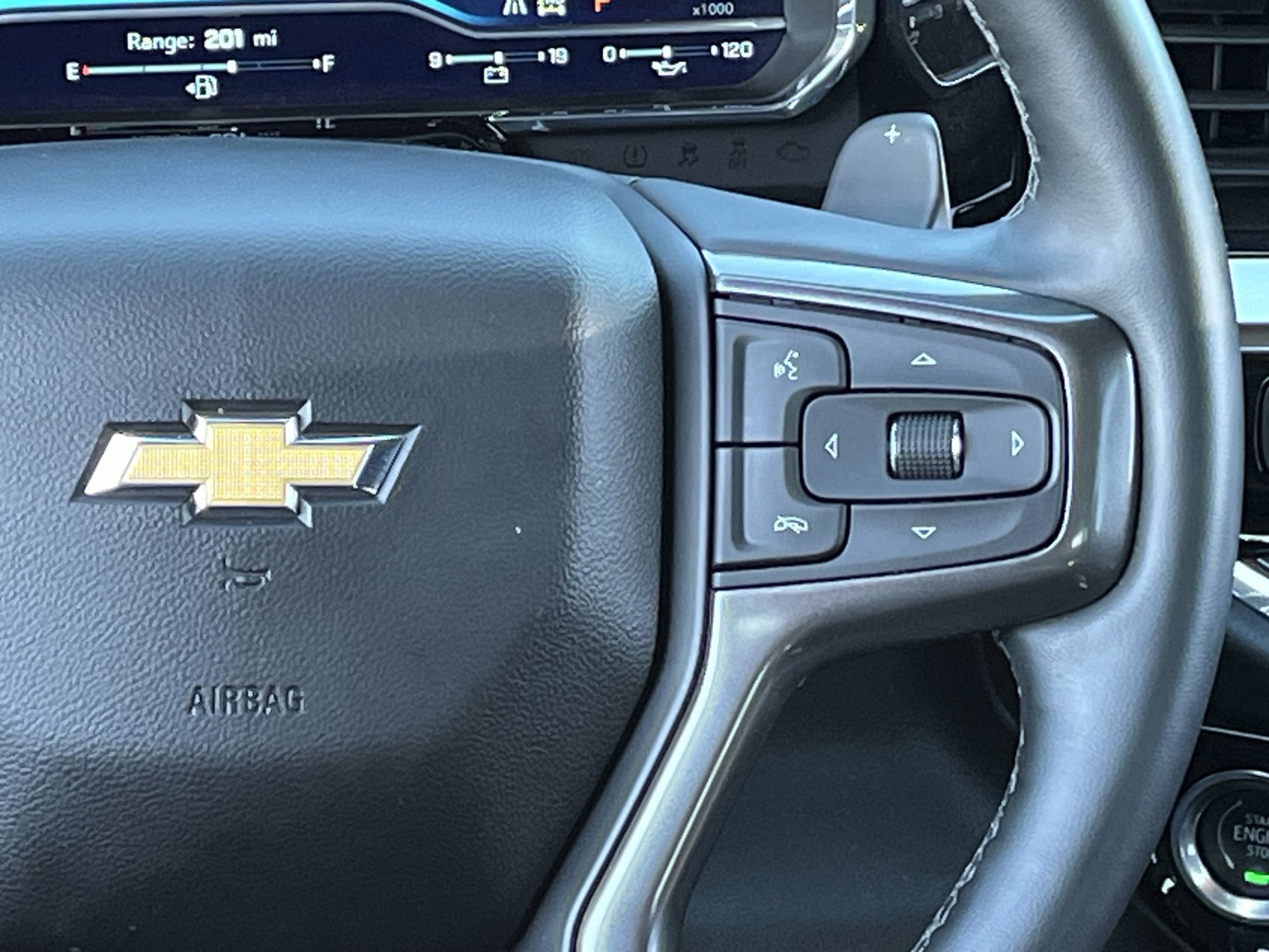 Used 2024 Chevrolet Silverado 1500 High Country w/ LPO, Dark Essentials Package AWD/4WD image 16