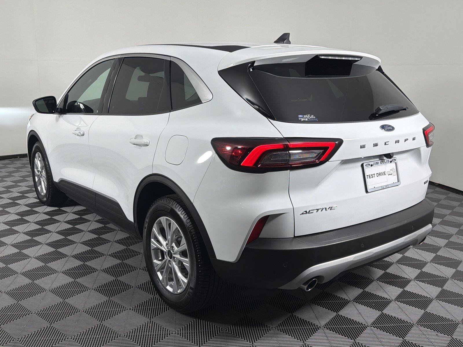 Certified 2023 Ford Escape Active FWD image 5