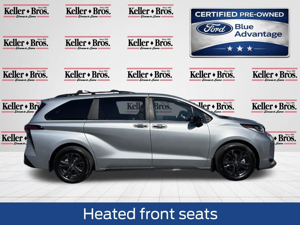 Used 2025 Toyota Sienna XSE w/ XSE Plus Package image 6