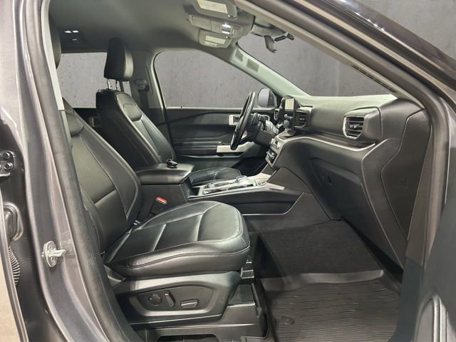 Certified 2021 Ford Explorer XLT w/ Equipment Group 202A AWD/4WD image 20
