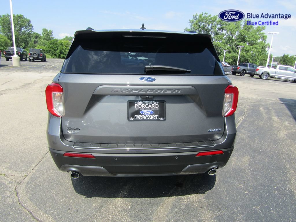 Certified 2024 Ford Explorer XLT w/ Equipment Group 202A AWD/4WD image 5