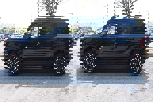 Certified 2025 Ford Bronco Sport Outer Banks w/ Outer Banks Tech Package+ image 2