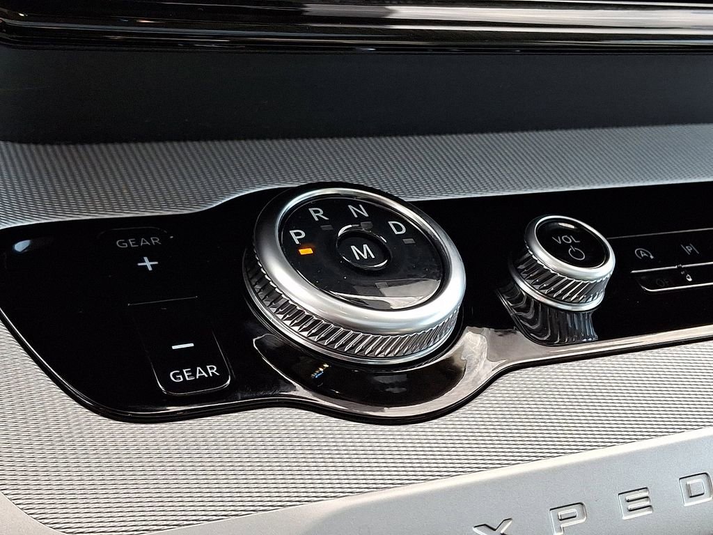 Certified 2025 Ford Expedition Active image 18