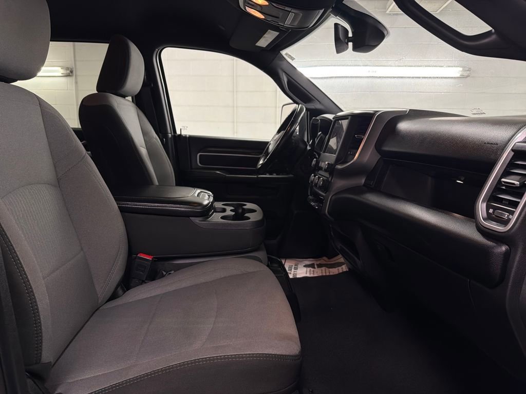 Used 2024 RAM 2500 Big Horn image 28