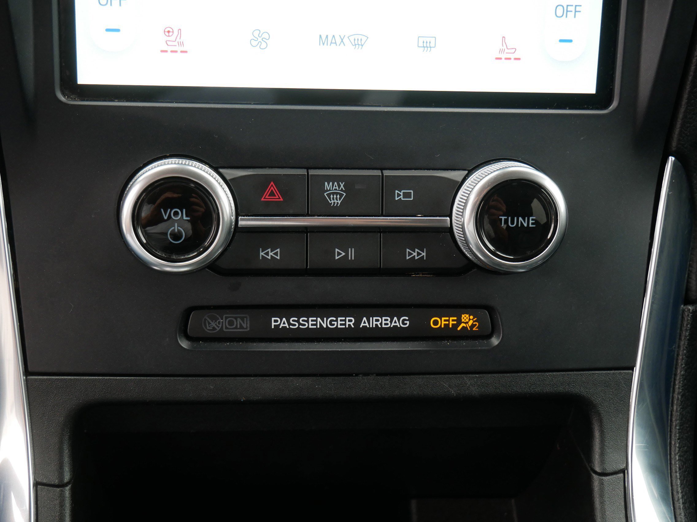 Certified 2022 Ford Edge Titanium image 31