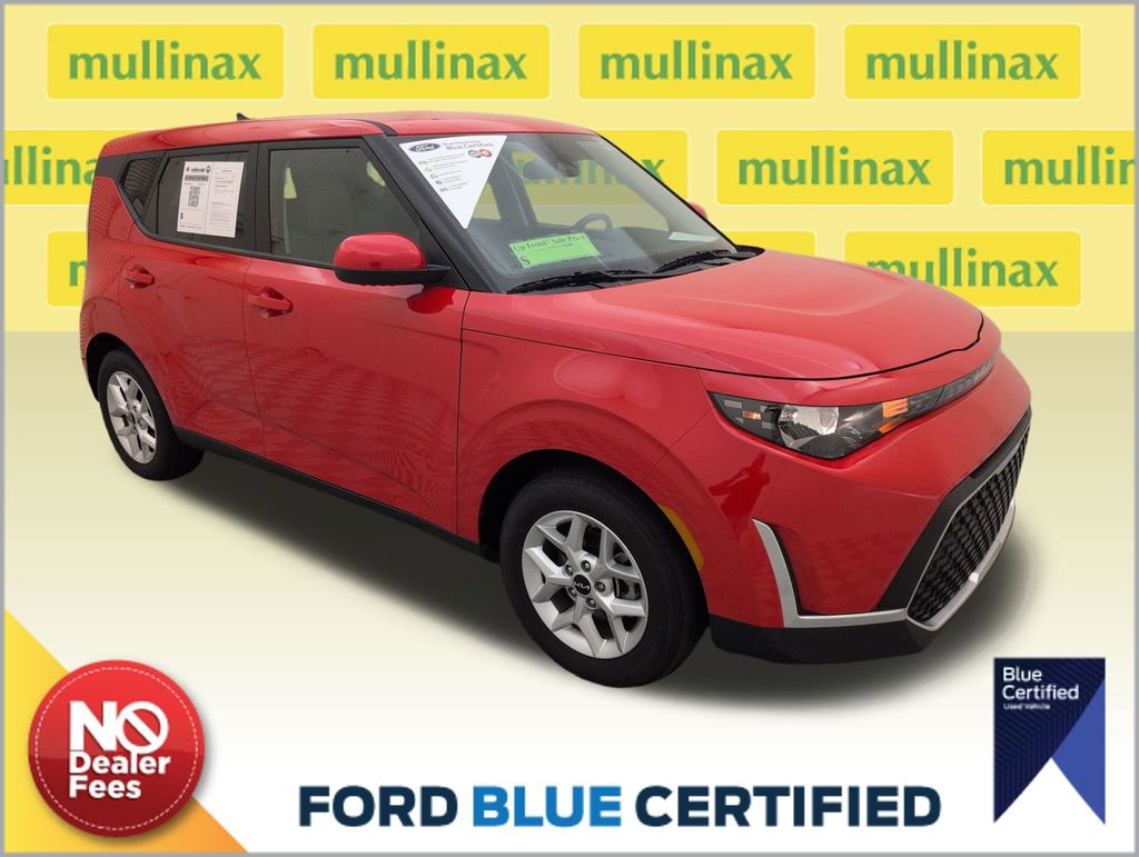 Used 2025 Kia Soul LX w/ LX Technology Package