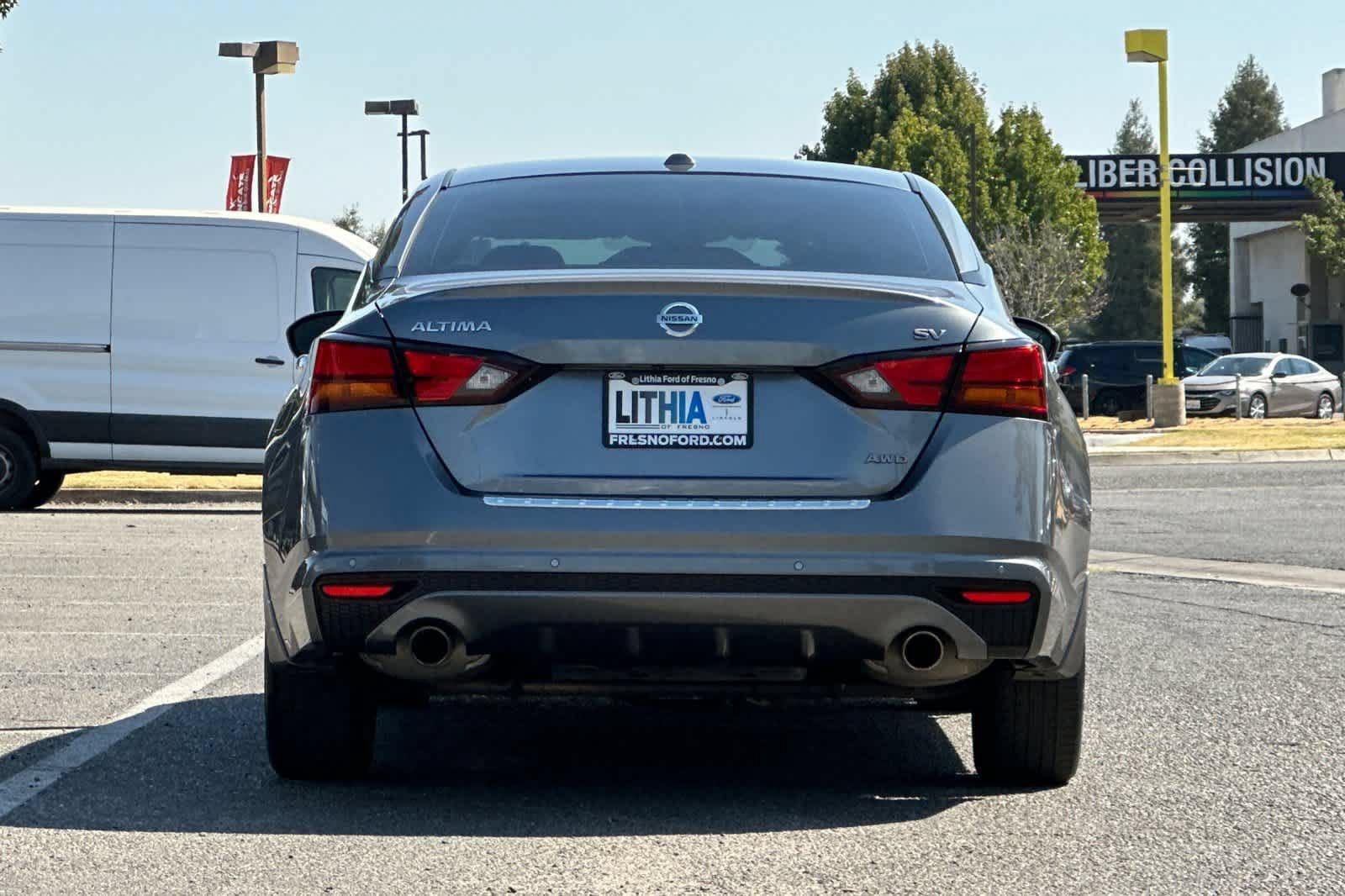 Used 2023 Nissan Altima 2.5 SV w/ SV Premium Package AWD/4WD image 8