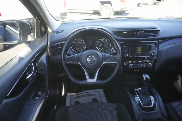 Used 2021 Nissan Rogue Sport SV image 21