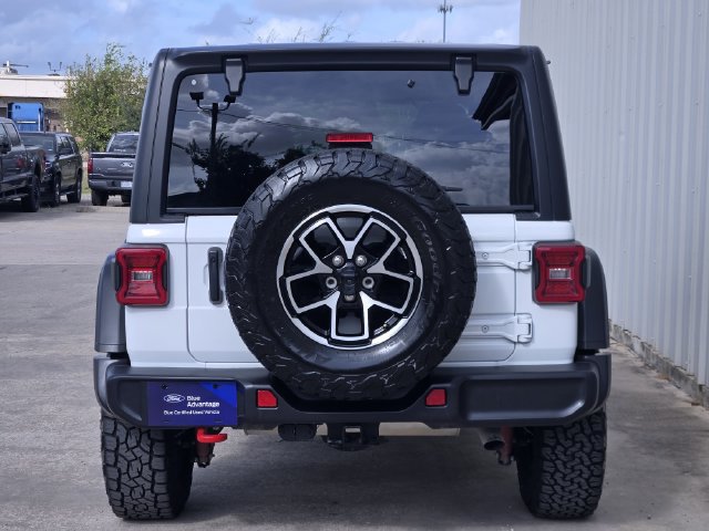 Used 2026 Jeep Wrangler Unlimited Rubicon AWD/4WD image 9