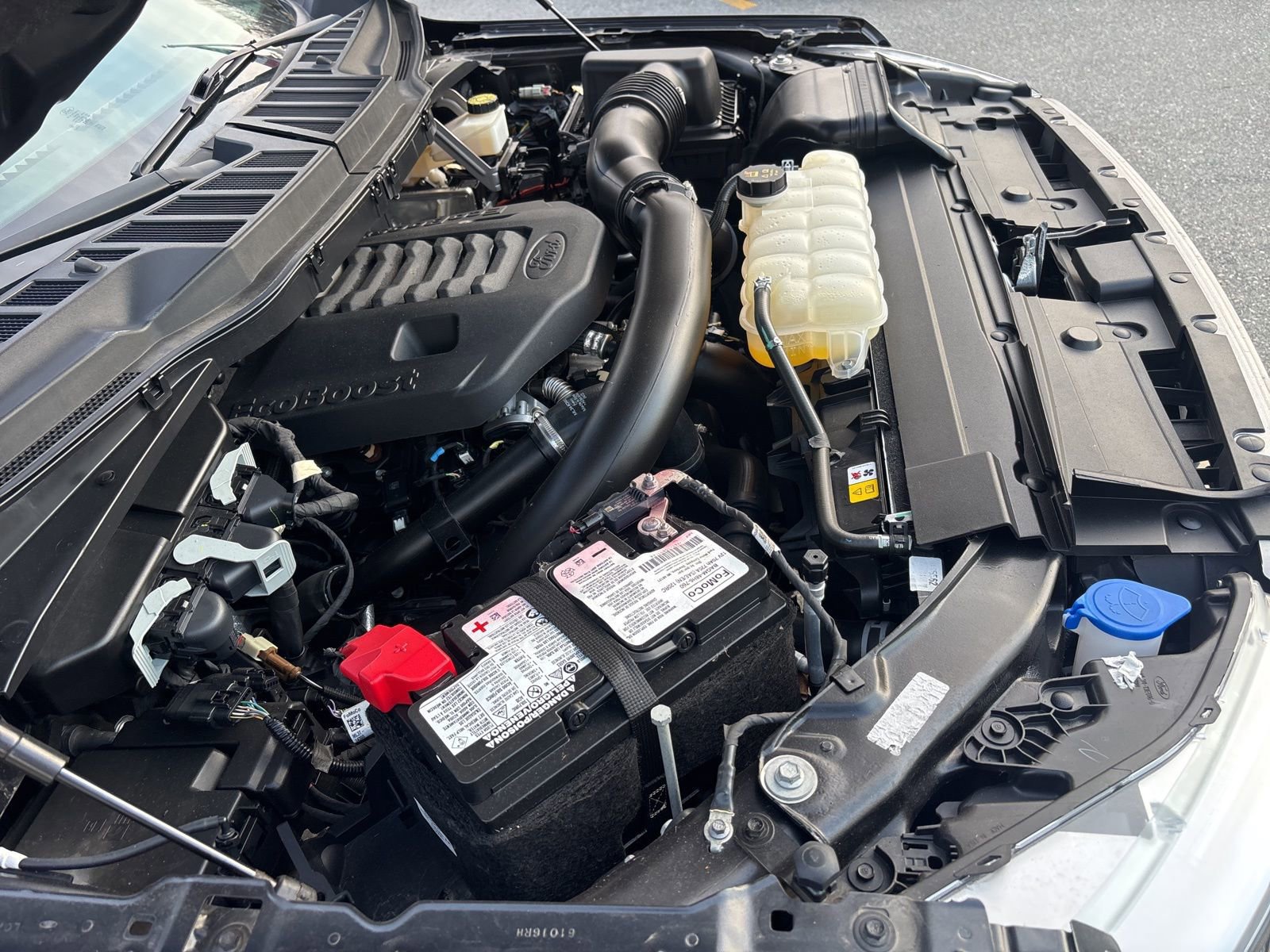 Certified 2022 Ford F150 Lariat w/ Equipment Group 502A High image 61