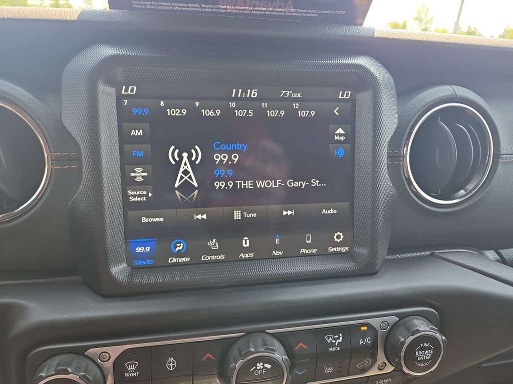 Used 2020 Jeep Wrangler Unlimited Sahara AWD/4WD image 9