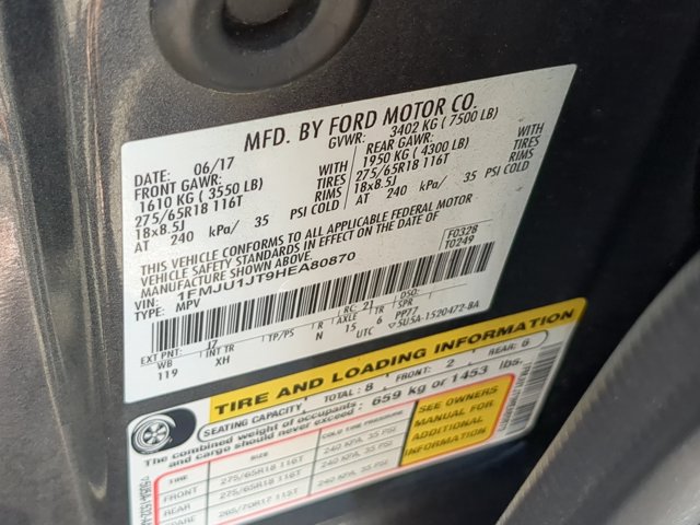 Certified 2017 Ford Expedition XLT w/ Equipment Group 202A AWD/4WD image 31