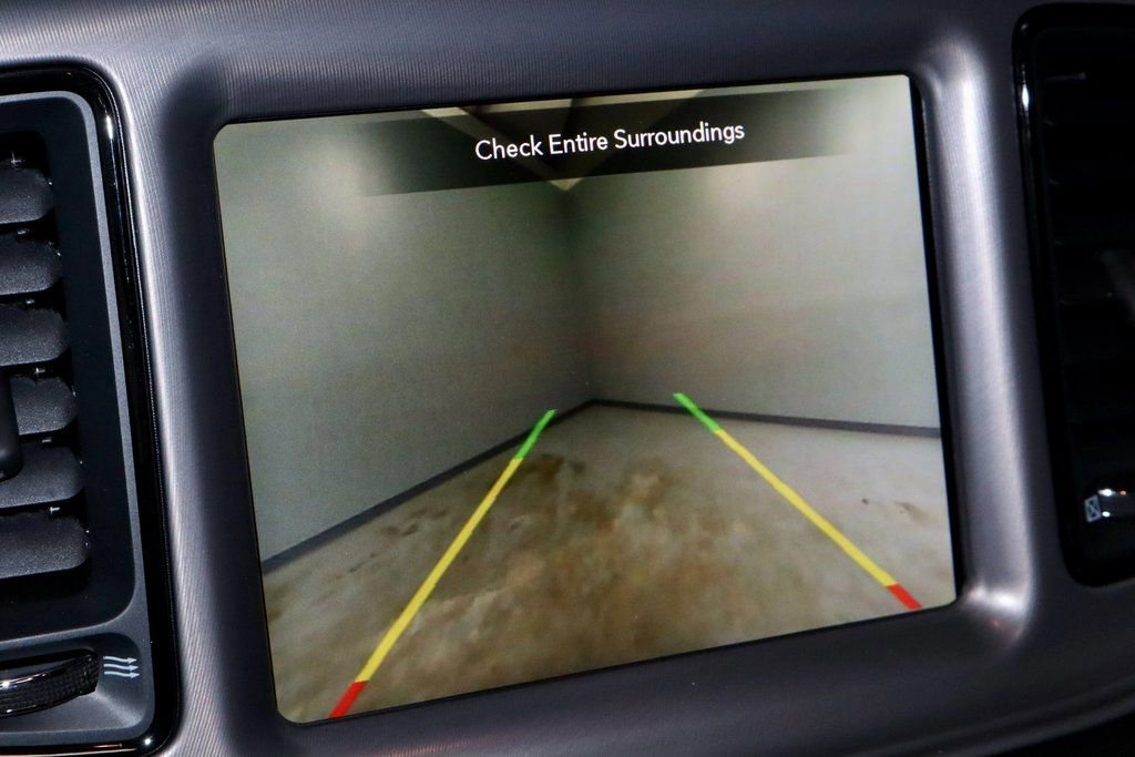 Used 2023 Dodge Challenger SXT w/ Plus Package image 9