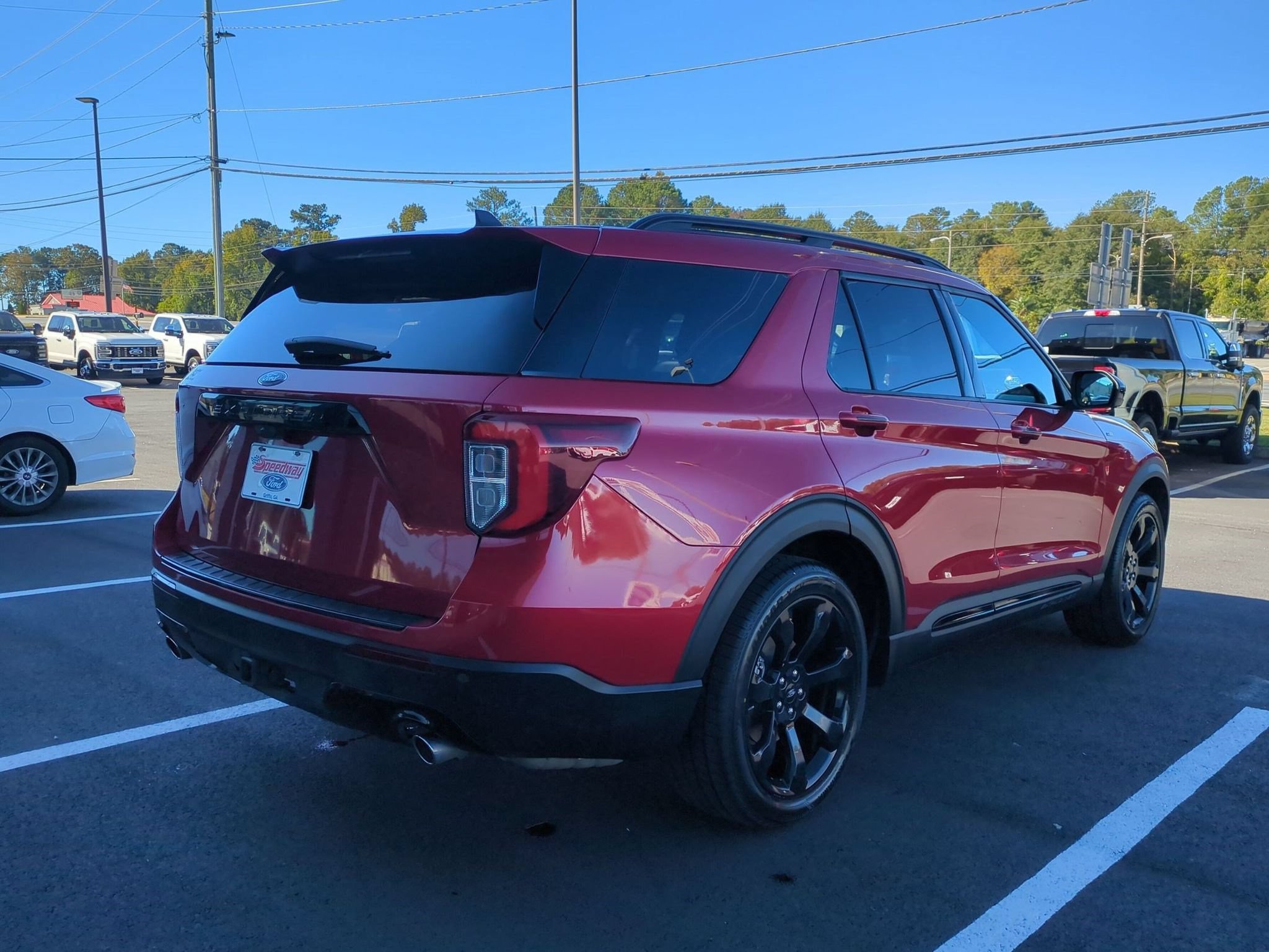 Certified 2023 Ford Explorer ST-Line w/ Class IV Trailer Tow Package RWD image 5