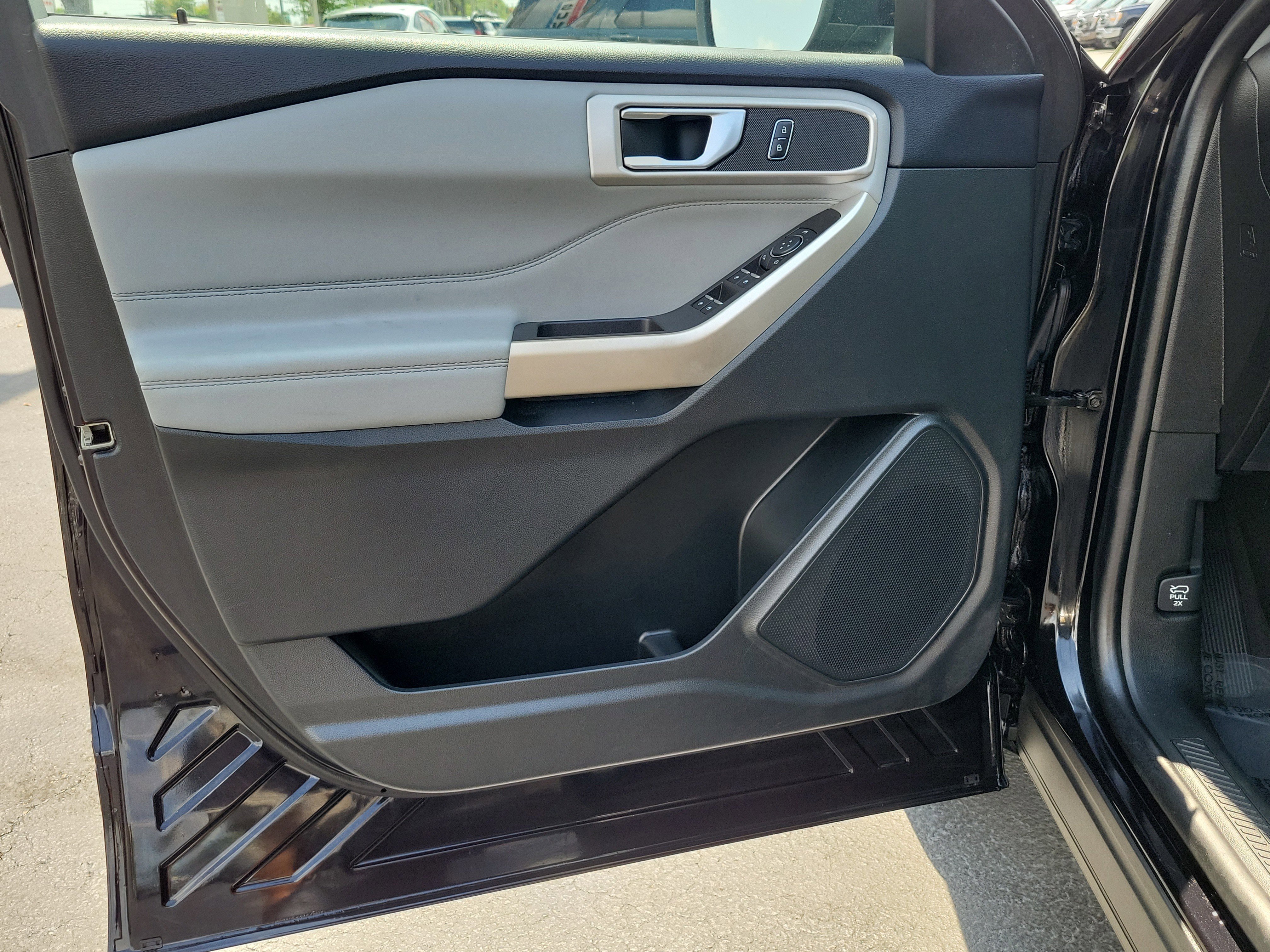 Certified 2023 Ford Explorer XLT w/ Equipment Group 202A image 21